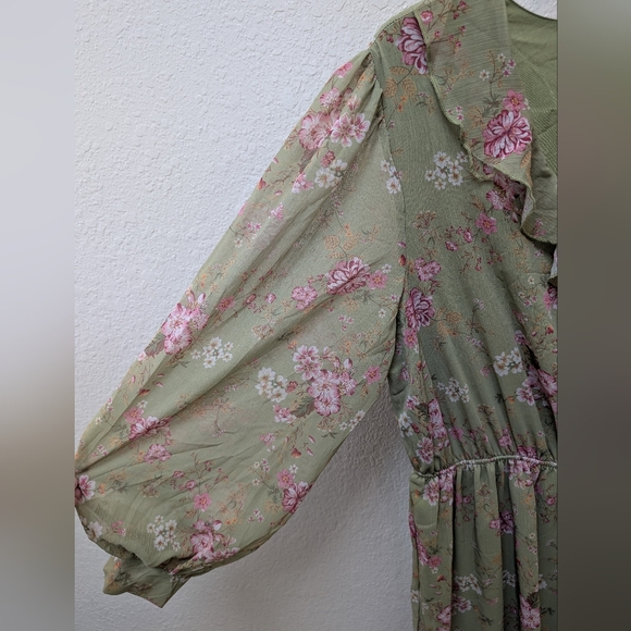 Whimsical Fairycore Green Dress W/ Floral Print +Sheer Sleeves. Size 2XL - Picture 4 of 4